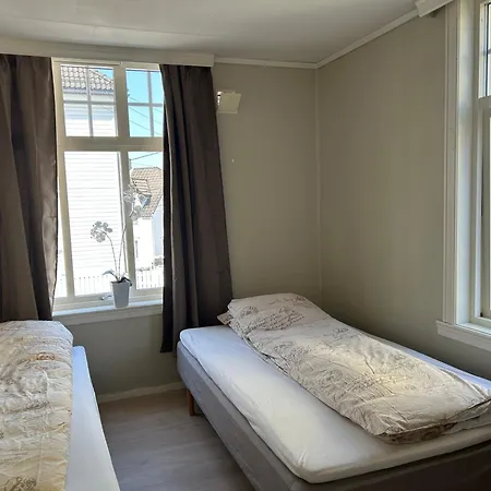 Large And 5 Apartment *